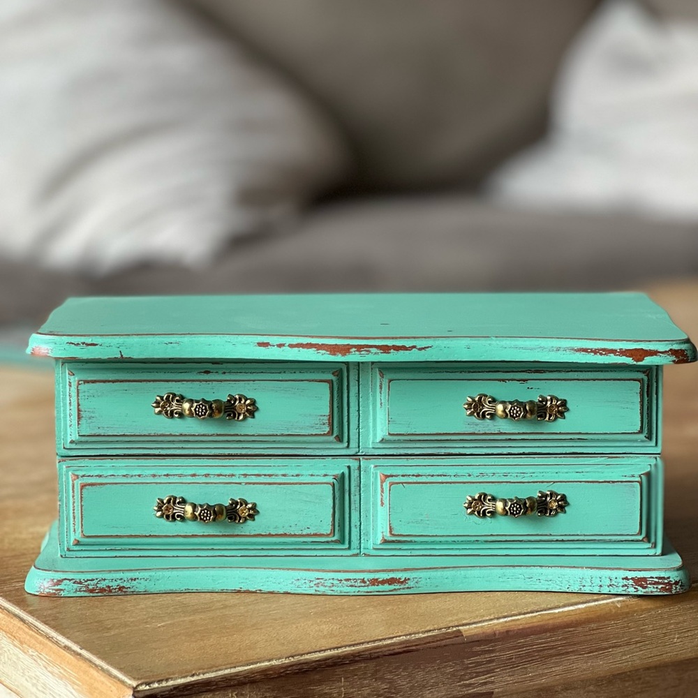 Turquoise jewelry box